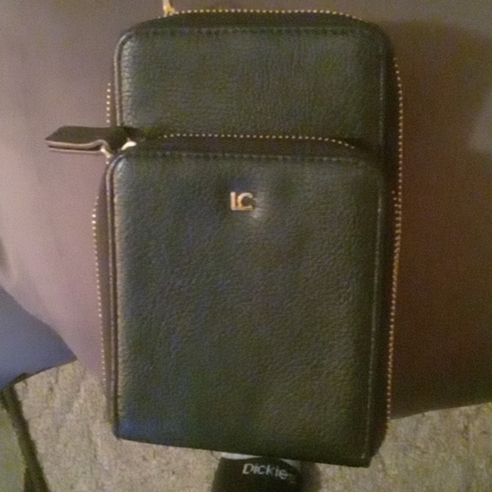 Liz Claiborne wristlet wallet
